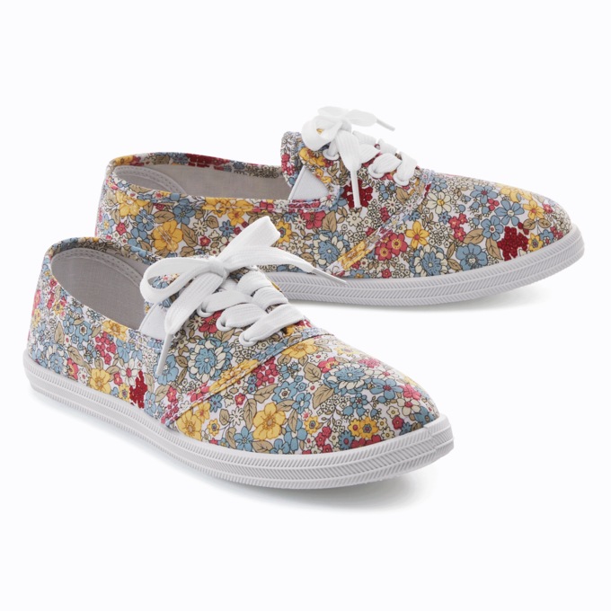 Women's Sandy Canvas Sneaker, , large