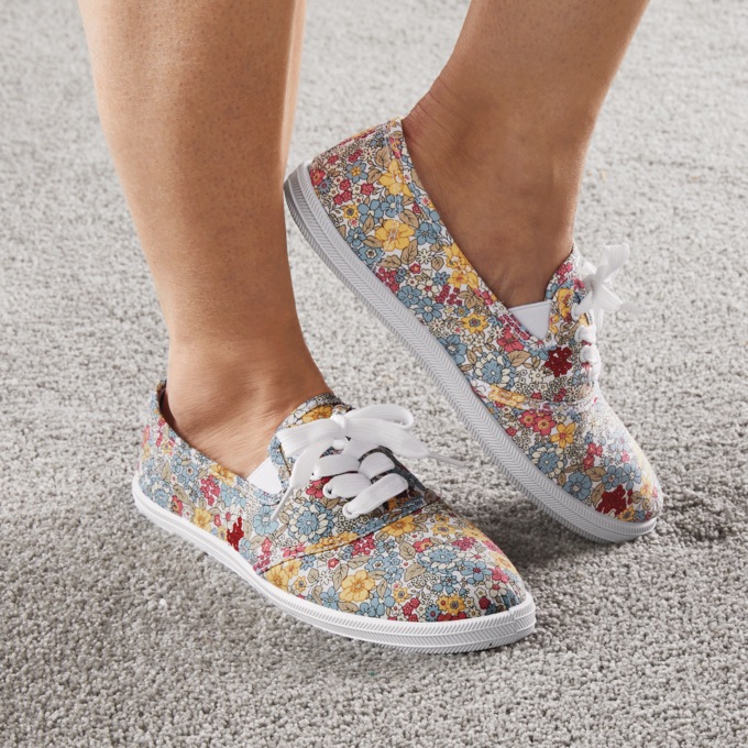 Women's Sandy Canvas Sneaker, , large