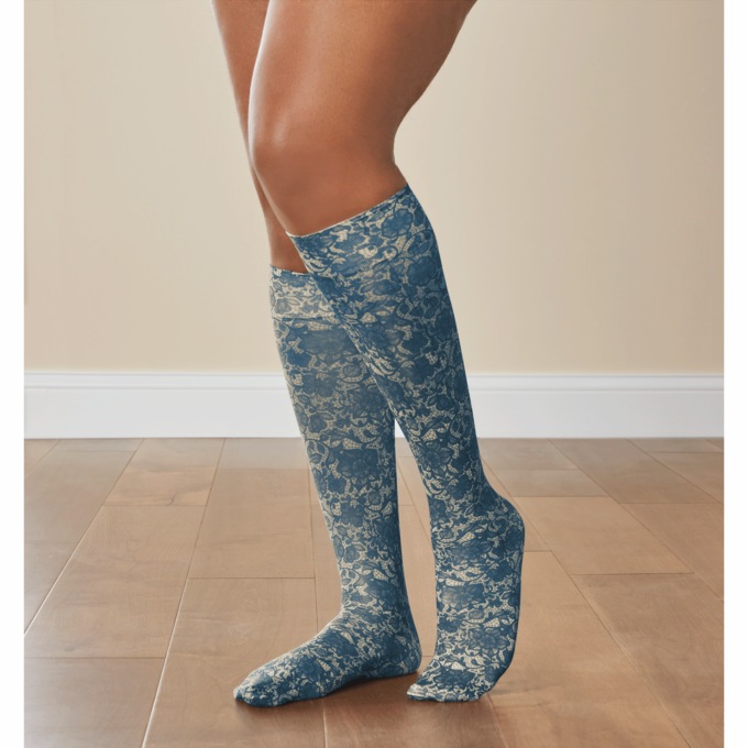 Celeste Stein Stylish and Latex-Free Mild Compression Socks - 8–15mmHg, Navy Lace, large
