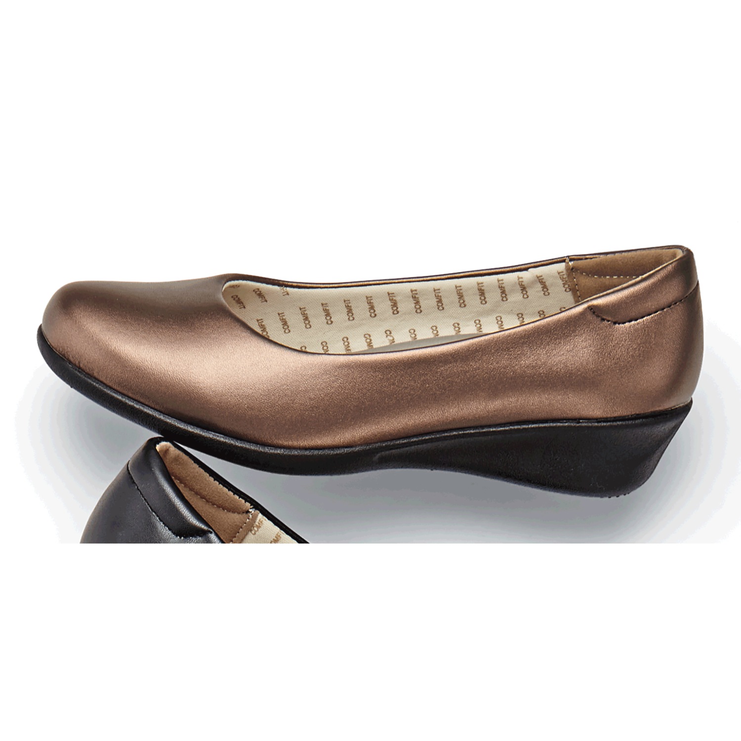 Cori Flat Harriet Carter