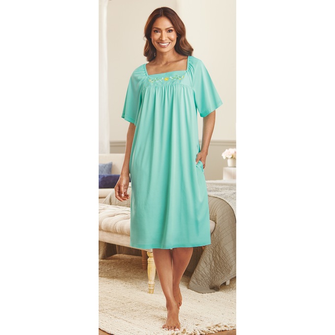 Embroidered Solid Waltz Lounger, , large
